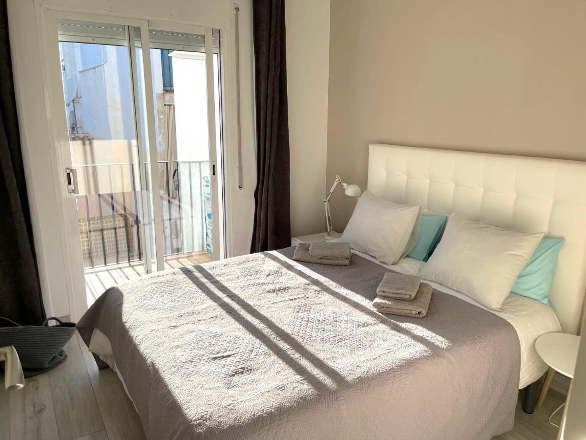 Amazing 2 Bedroom Apartment With Big Sun Terrace Sitges Centre Beach Exterior photo