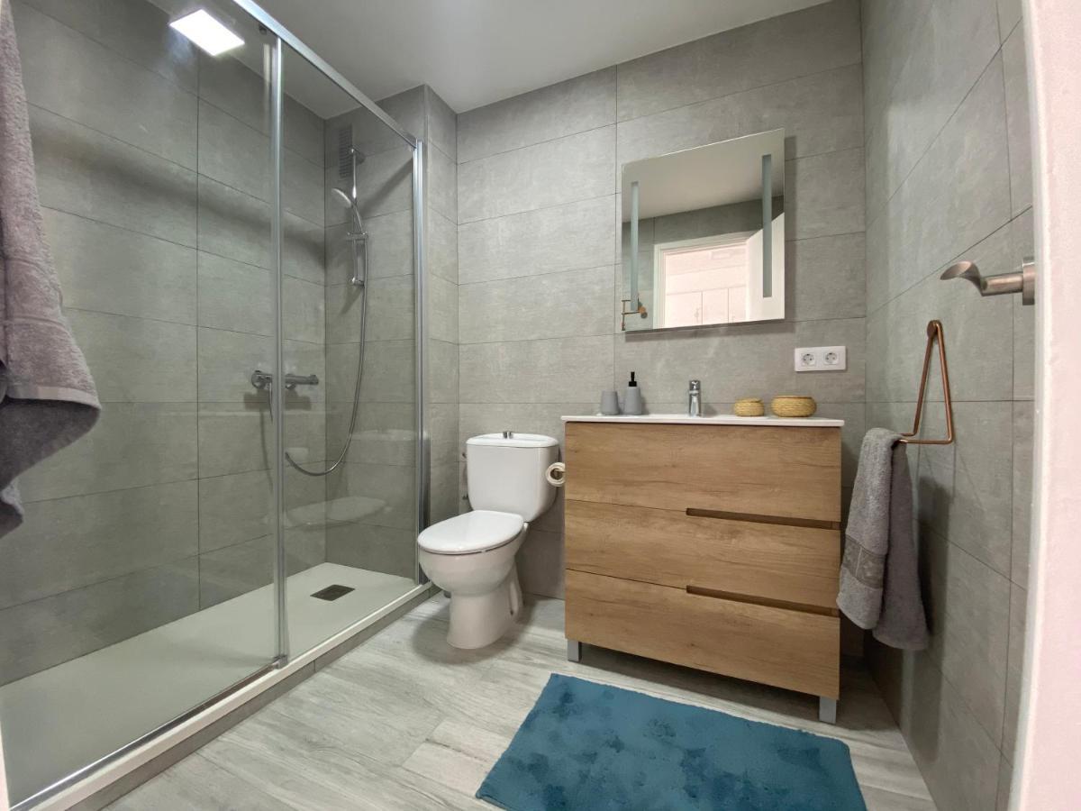 Amazing 2 Bedroom Apartment With Big Sun Terrace Sitges Centre Beach Exterior photo
